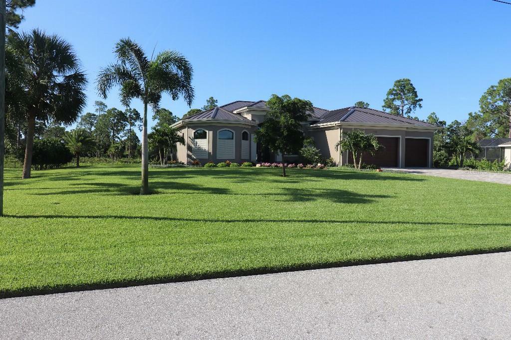 Property Photo:  1111 Boundary Boulevard  FL 33947 