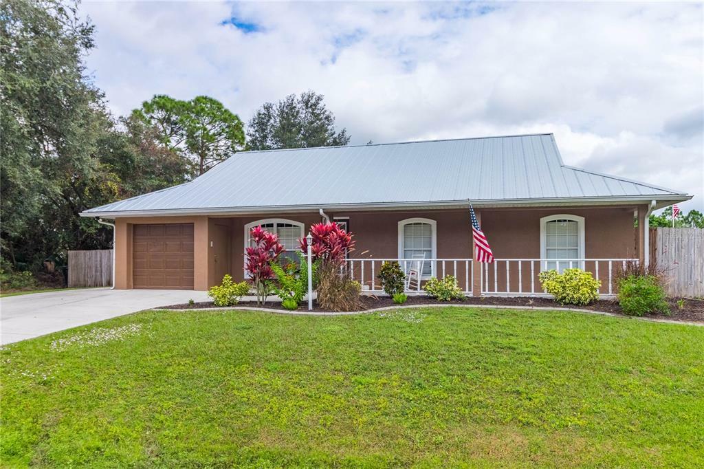 Property Photo:  5534 Sago Palm Road  FL 34291 