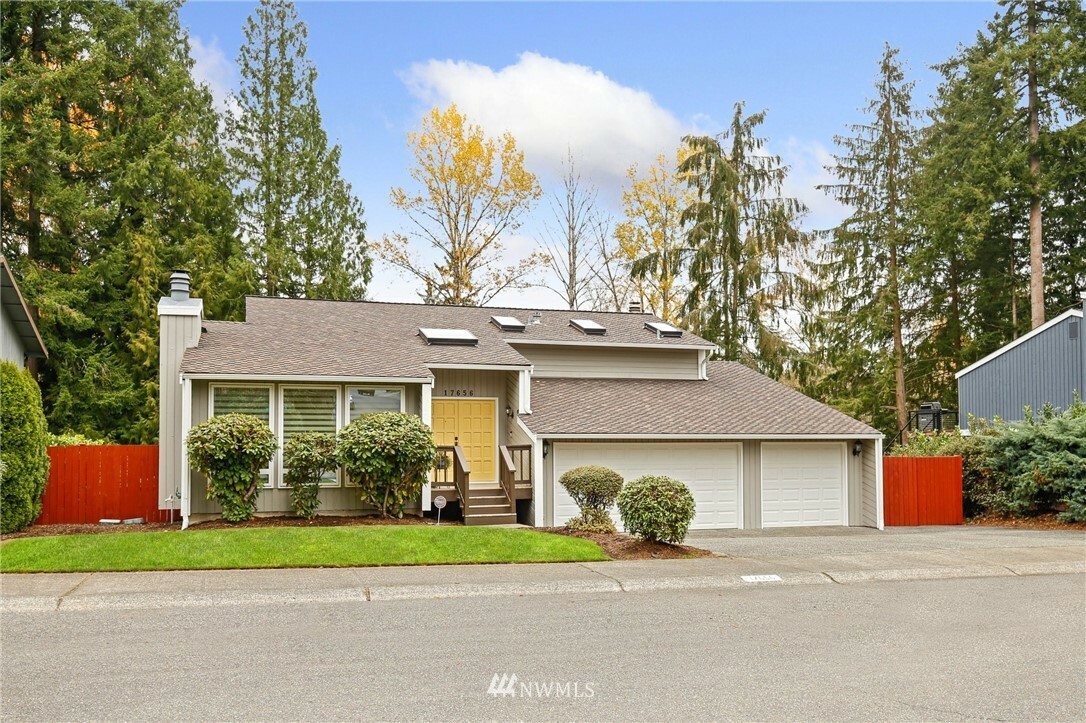 Property Photo:  17656 157th Avenue SE  WA 98058 