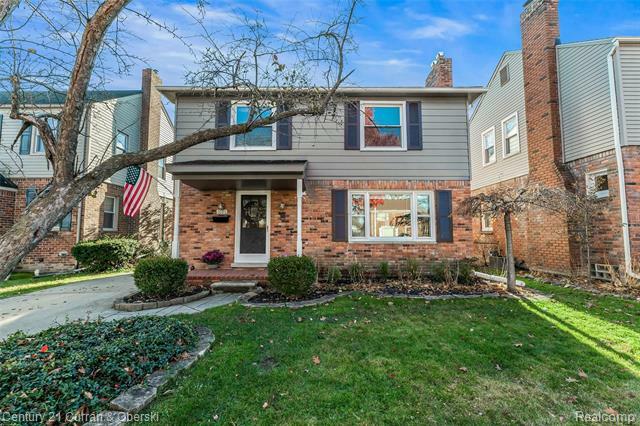 Property Photo:  1601 Hampton Road  MI 48236 