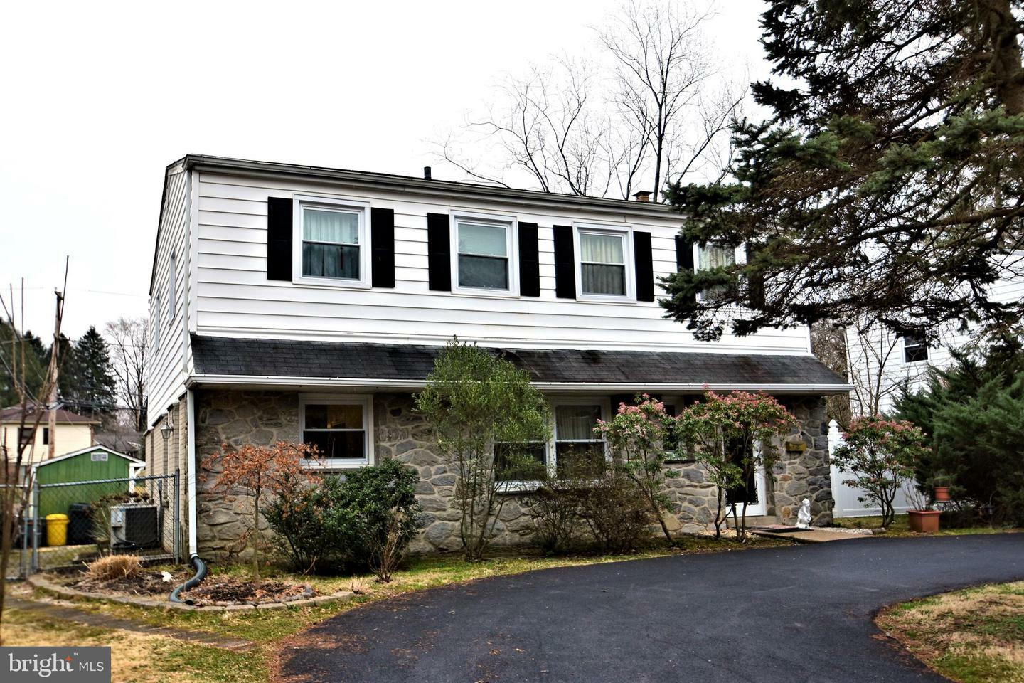 Property Photo:  1312 Drayton Lane  PA 19096 