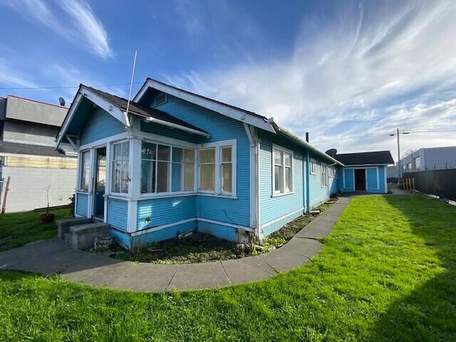 Property Photo:  1616 4th Street  CA 95501 