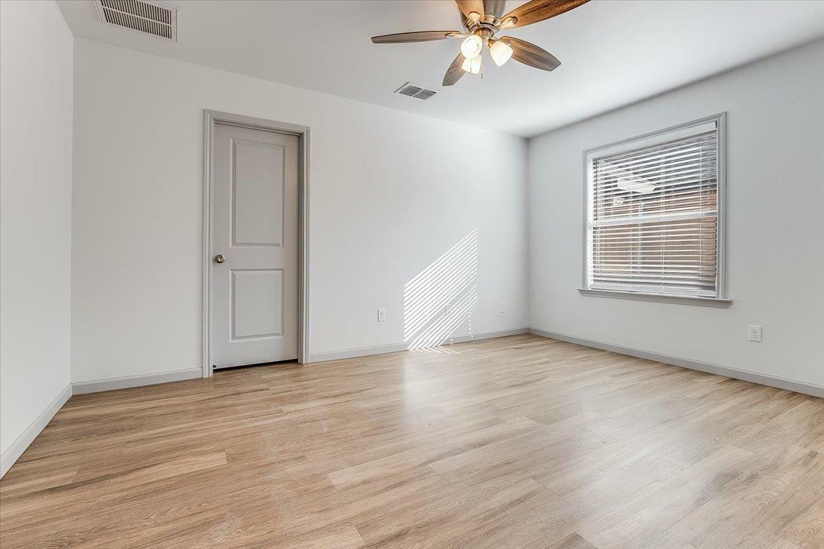 Property Photo: