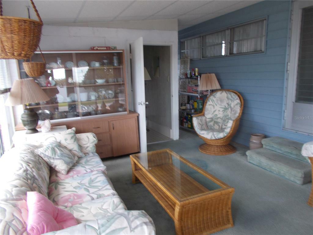 Property Photo:  609 51st Avenue W  FL 34207 