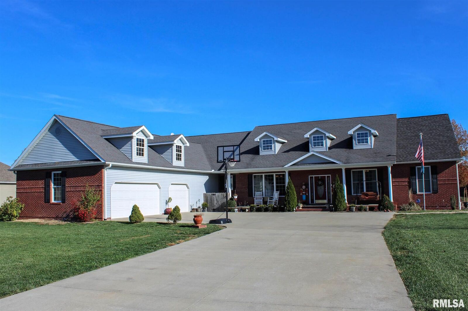 Property Photo:  15428 Karigan  IL 62951 