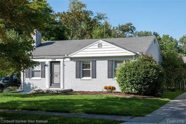 Property Photo: 1226 Lawndale Drive MI 48067