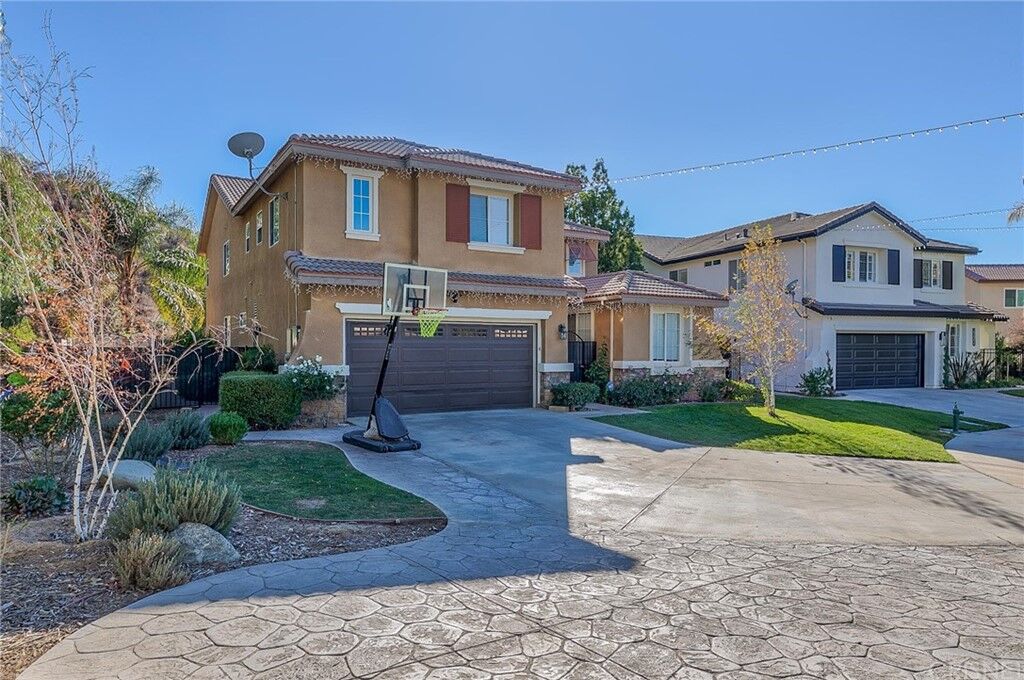 Property Photo:  29002 Capri Court  CA 91384 