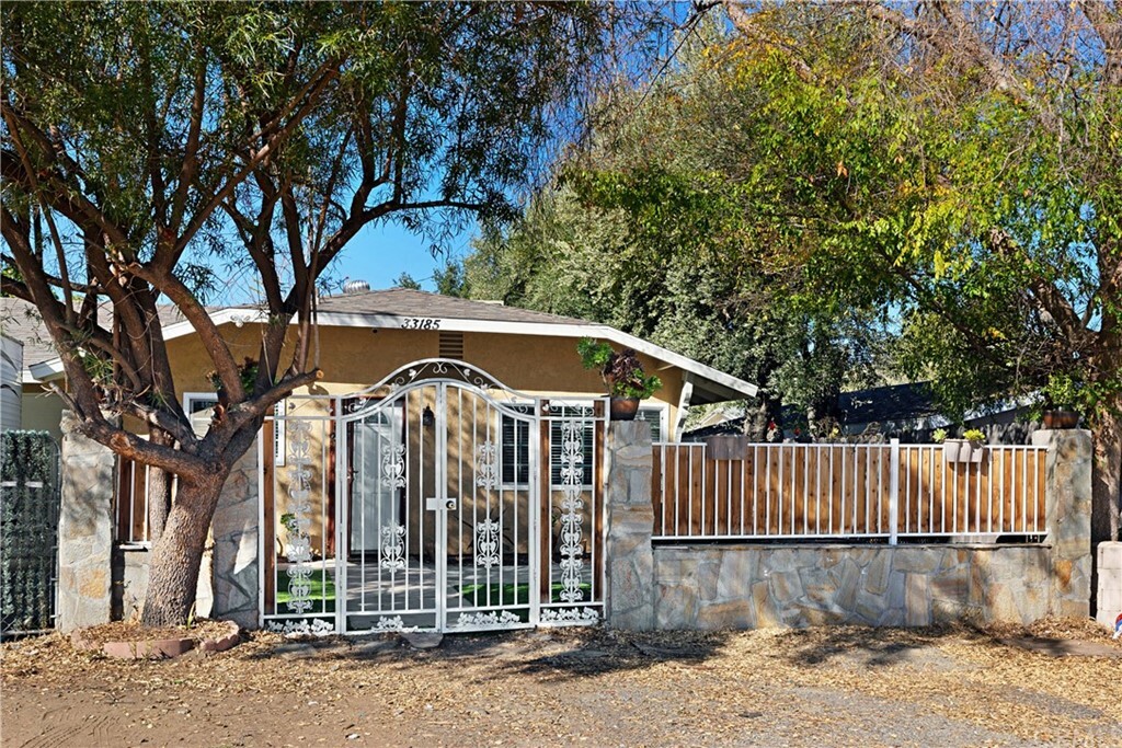 Property Photo:  33185 Baldwin Boulevard  CA 92530 