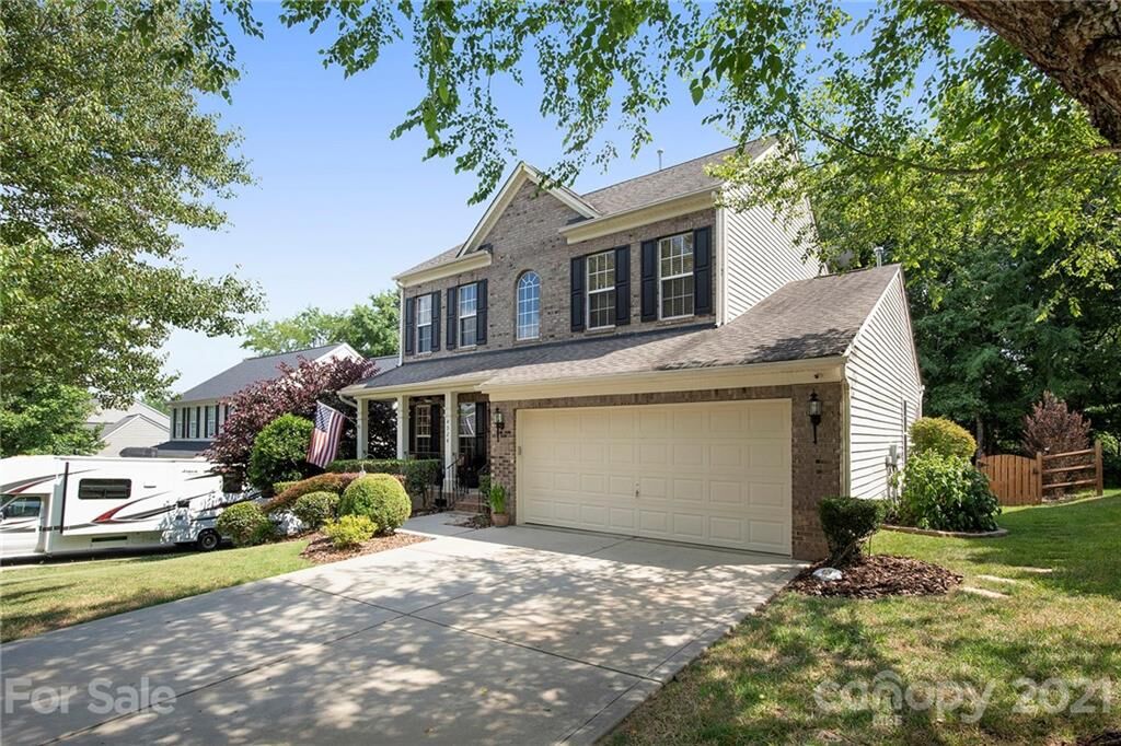 Property Photo: 4924 Summerside Drive SC 29710