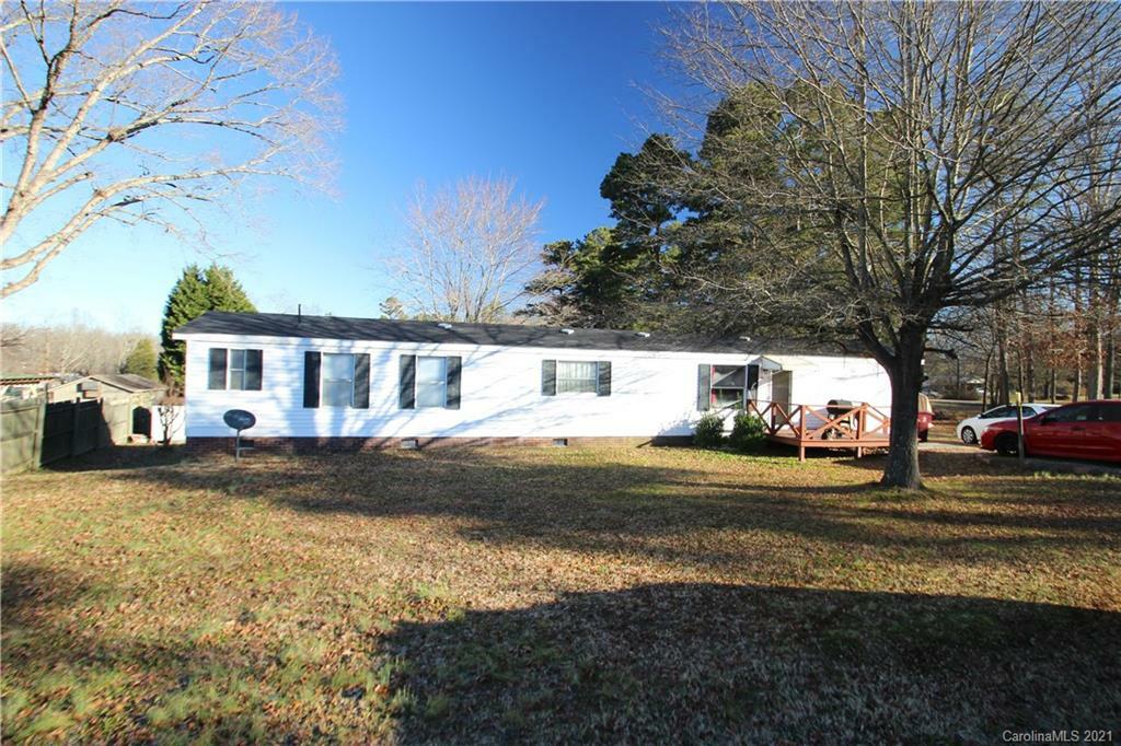 Property Photo:  130 Basinger Kluttz Road  NC 28146 