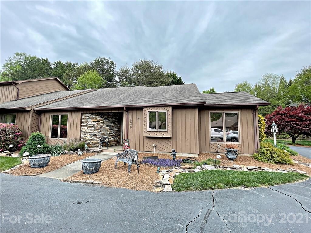 Property Photo: 1626 12th Street NE NC 28601