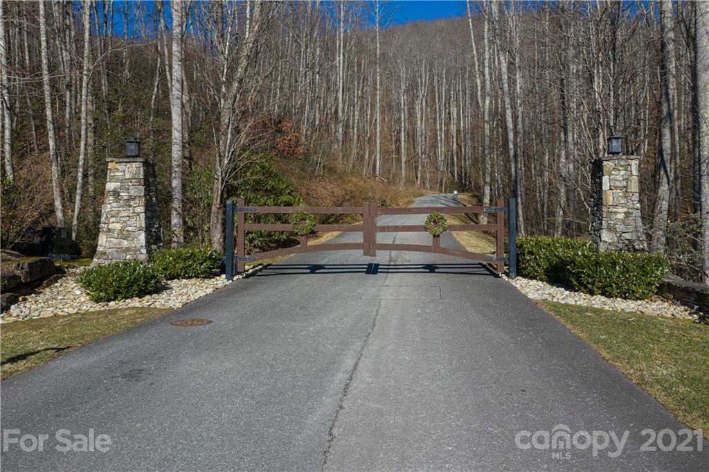 Property Photo:  Lot 17 Mountain Watch Drive  NC 28751 