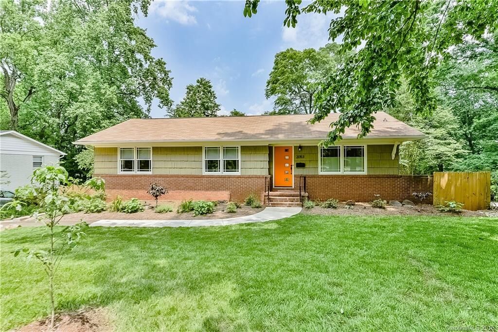 Property Photo:  2053 Archdale Drive  NC 28210 