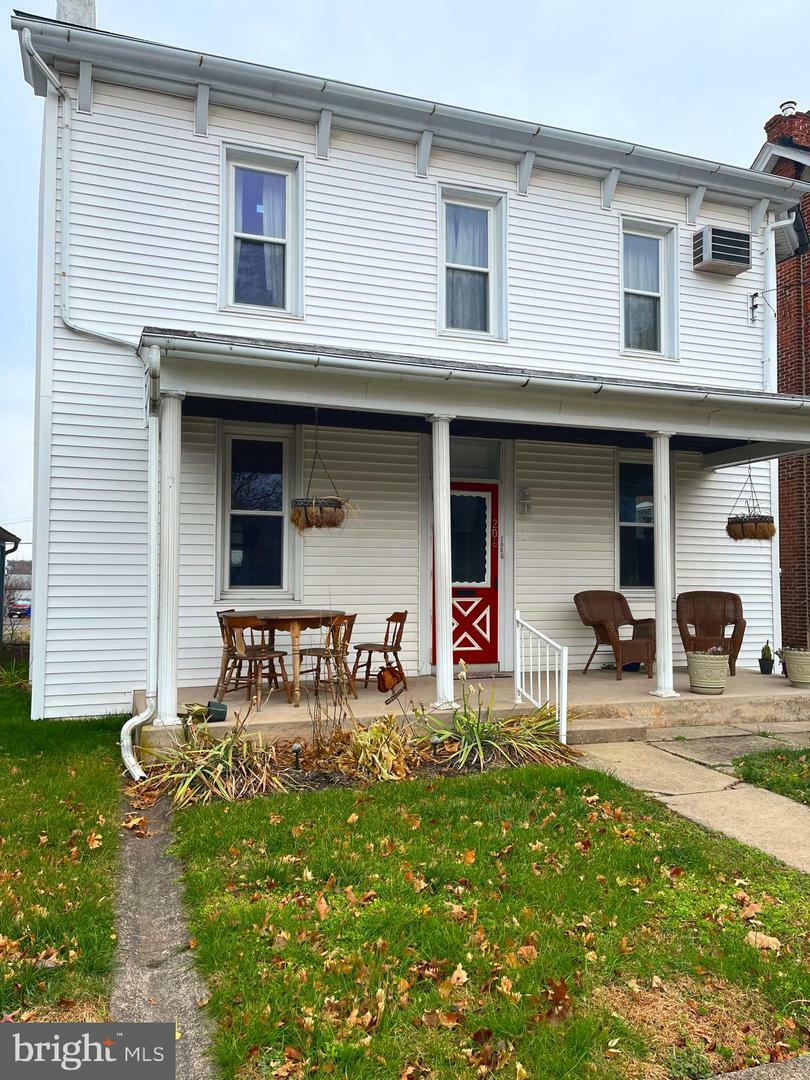 Property Photo:  206 Main Street  PA 18073 