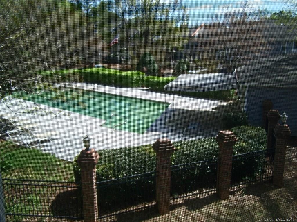 Property Photo: 6033 Winged Elm Court 6033 NC 28212