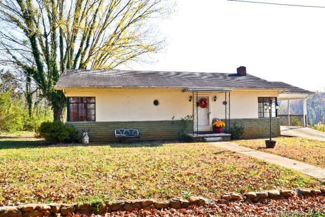 Property Photo: 1832 Airport Road NC 28752
