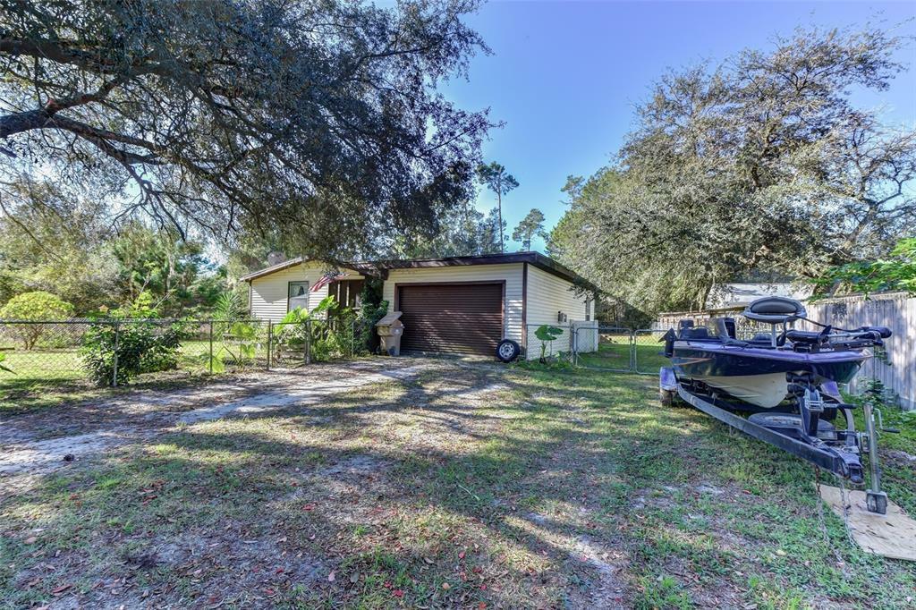 Property Photo:  42201 Pine Valley Drive  FL 32767 