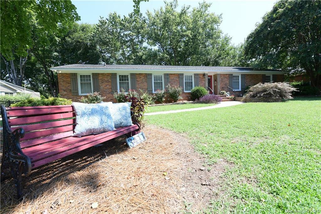 Property Photo:  3411 Eastburn Road 2  NC 28210 