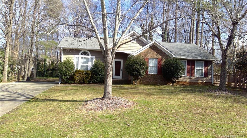 Property Photo:  9929 Elsenham Lane  NC 28269 