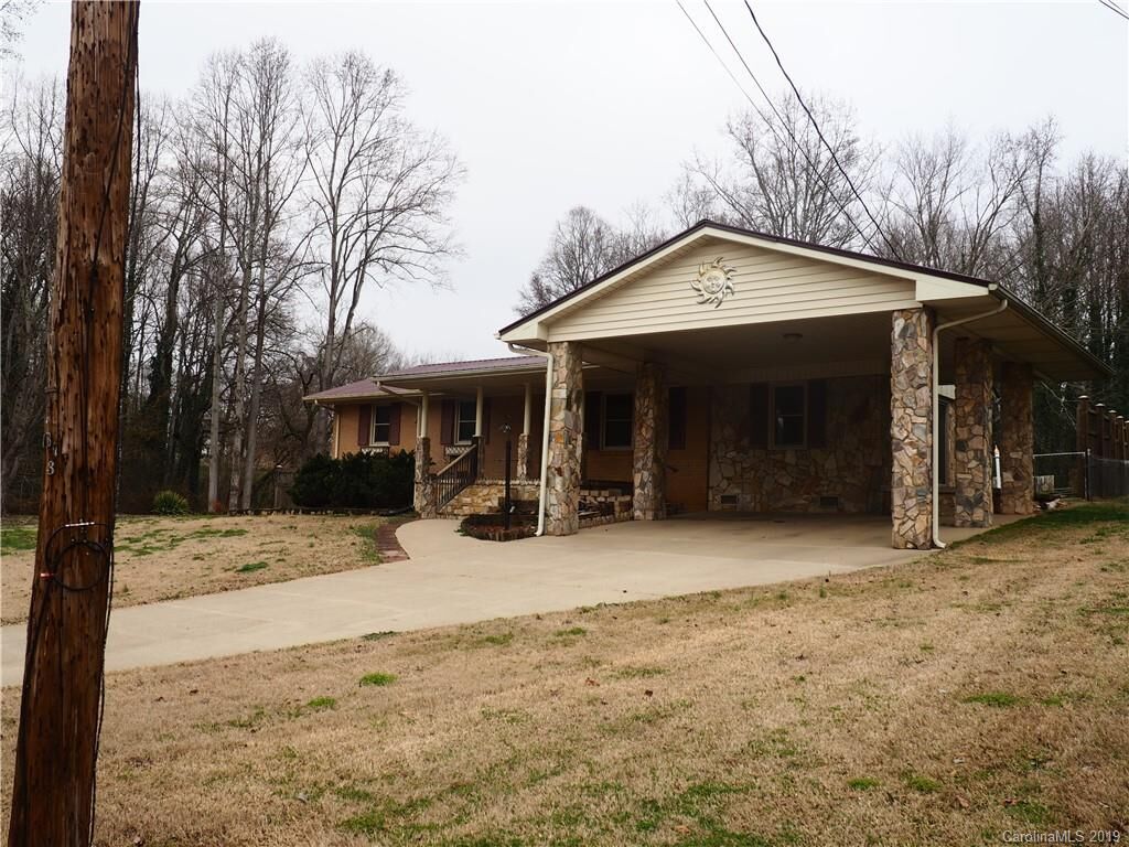 Property Photo:  1564 Branchville Road  NC 28150 