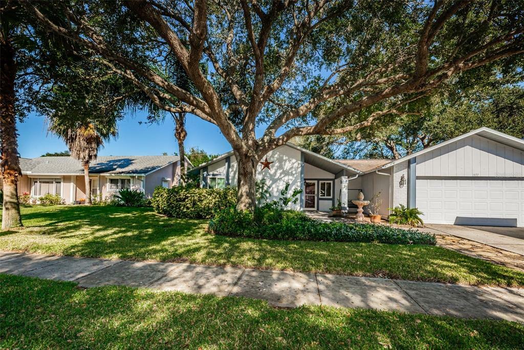 Property Photo:  1477 Stonehenge Way  FL 34683 