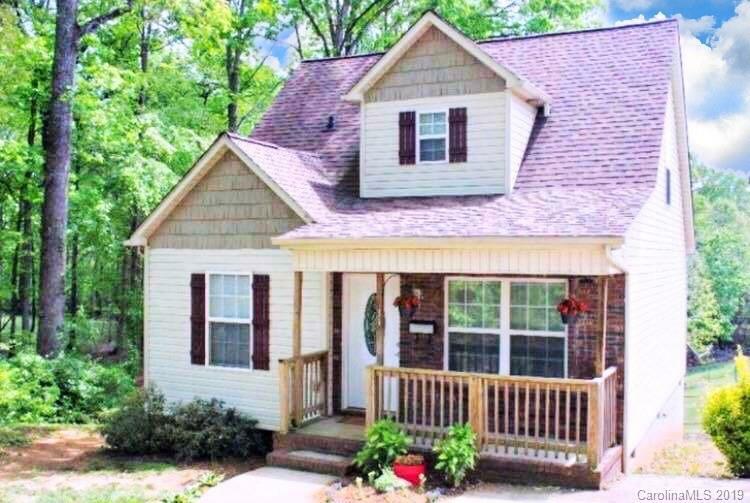 Property Photo:  33 Ridgecrest Drive  NC 28752 