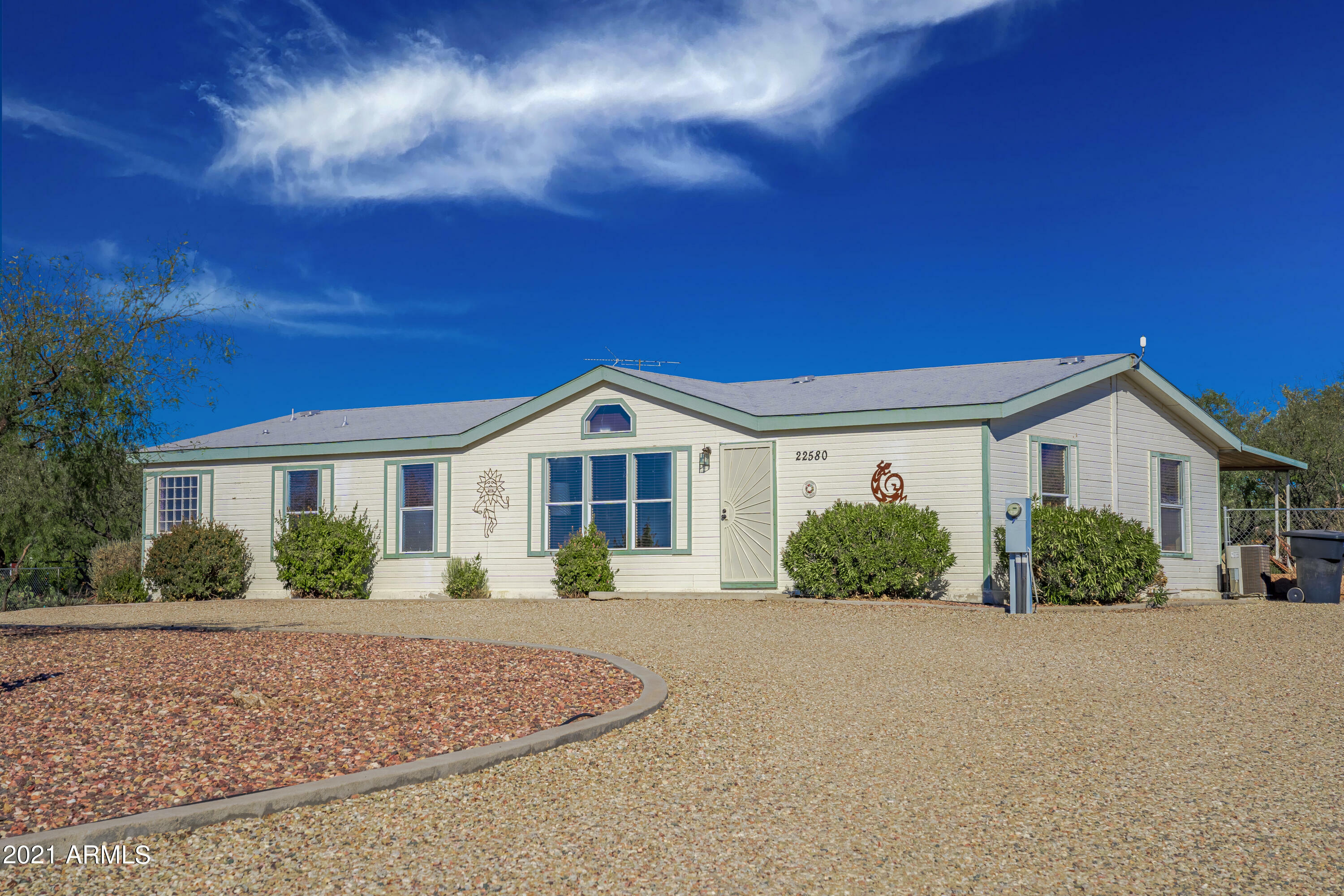 Property Photo:  22580 W Hylton Way  AZ 85332 