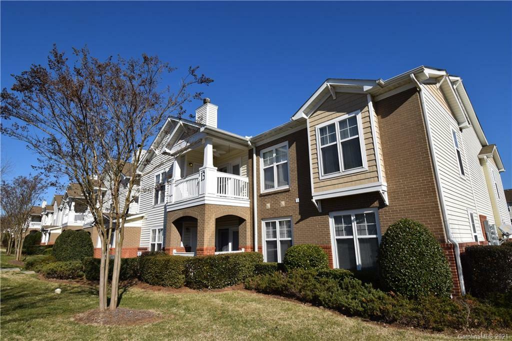 Property Photo: 16614 Amberside Road E NC 28031