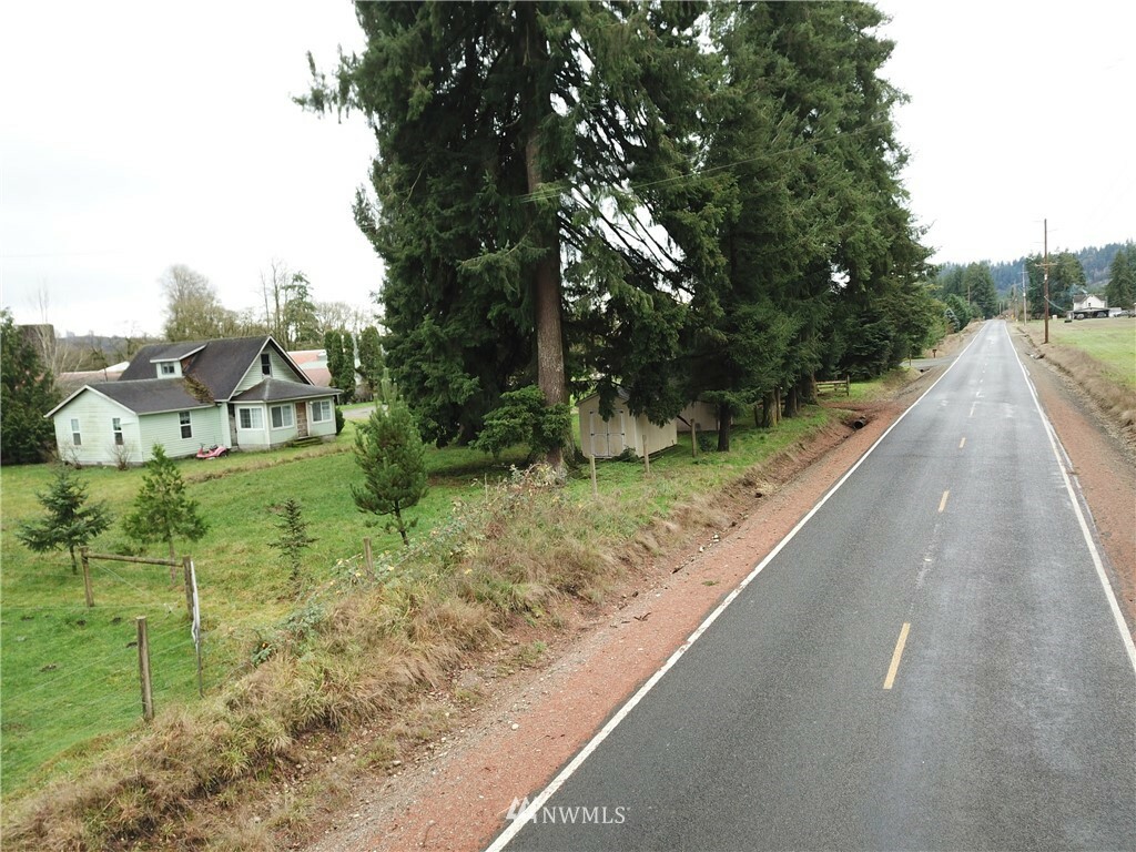 Property Photo:  1087 South Bank Road  WA 98568 