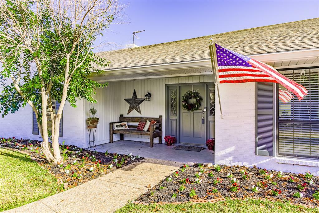 Property Photo: 2408 Huntington Drive TX 75075