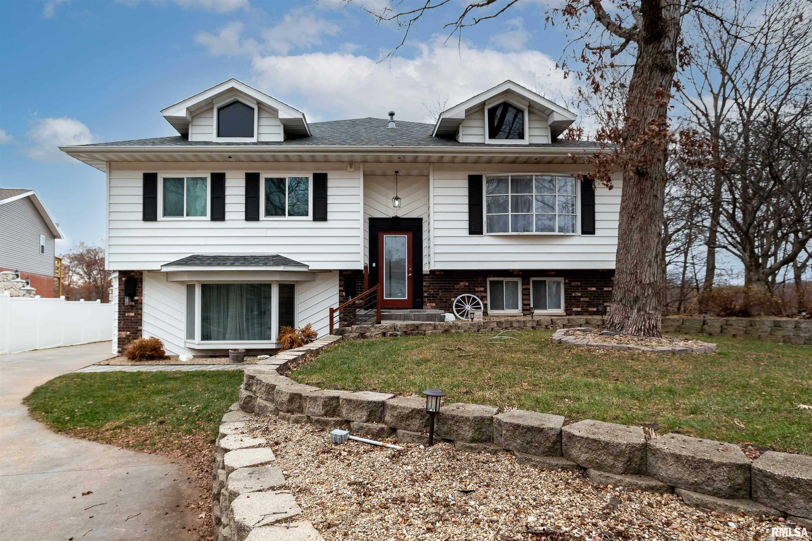 Property Photo: 414 Rainbow IL 61610
