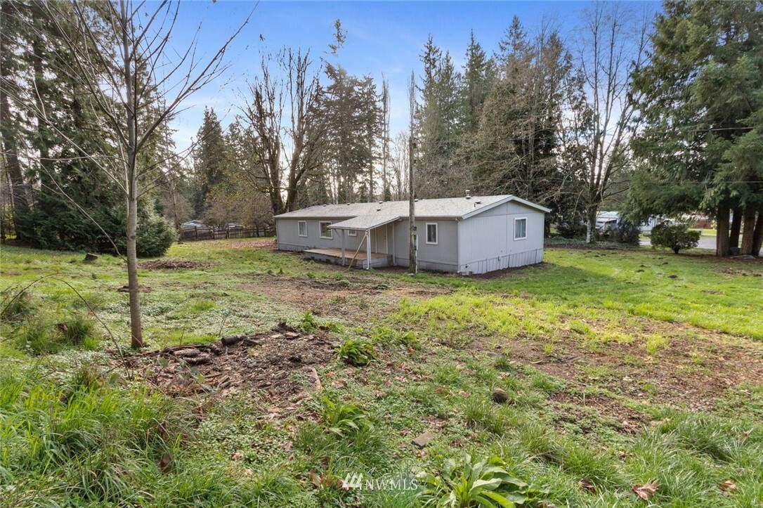 Property Photo:  35705 86th Avenue S  WA 98558 