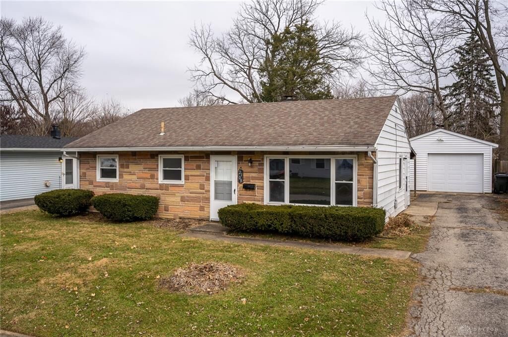 Property Photo: 2108 Reardon Drive OH 45420