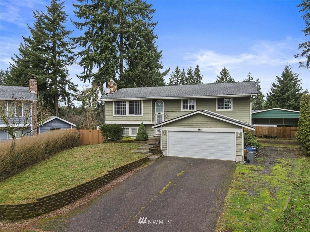 Property Photo:  3400 Guildfore Court SE  WA 98366 