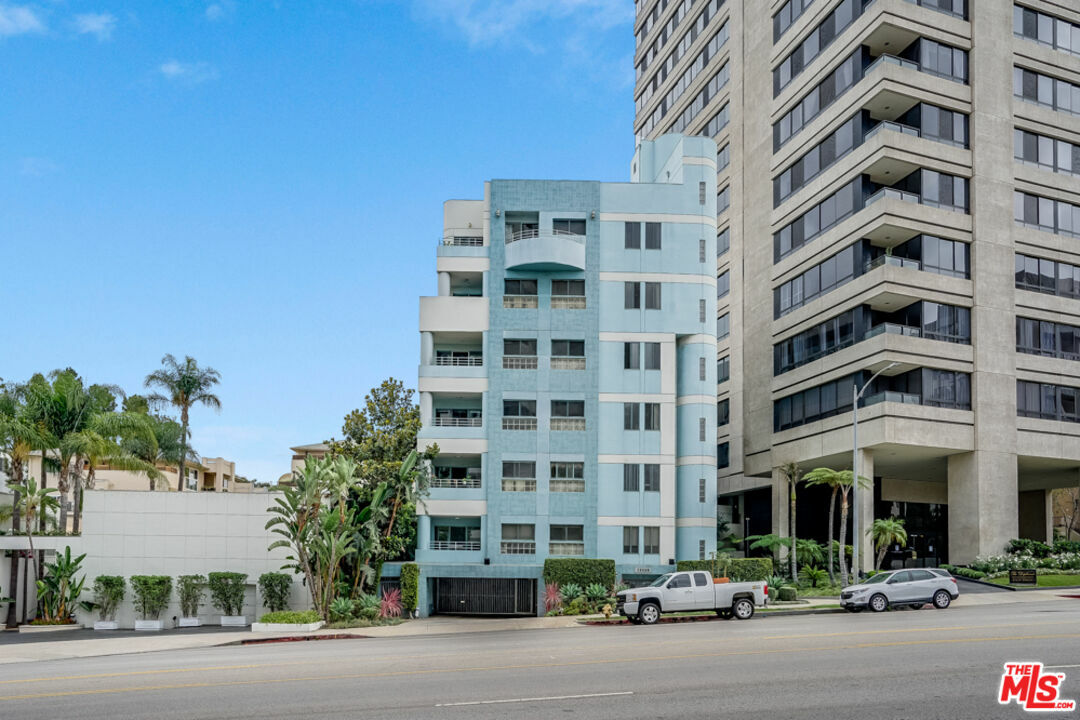 Property Photo:  10336   Wilshire Blvd 403  CA 90024 