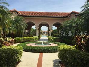 Property Photo:  5506 Metrowest Boulevard 30  FL 32811 