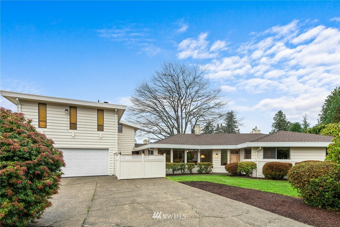 Property Photo: 9823 Cherry Street WA 98020