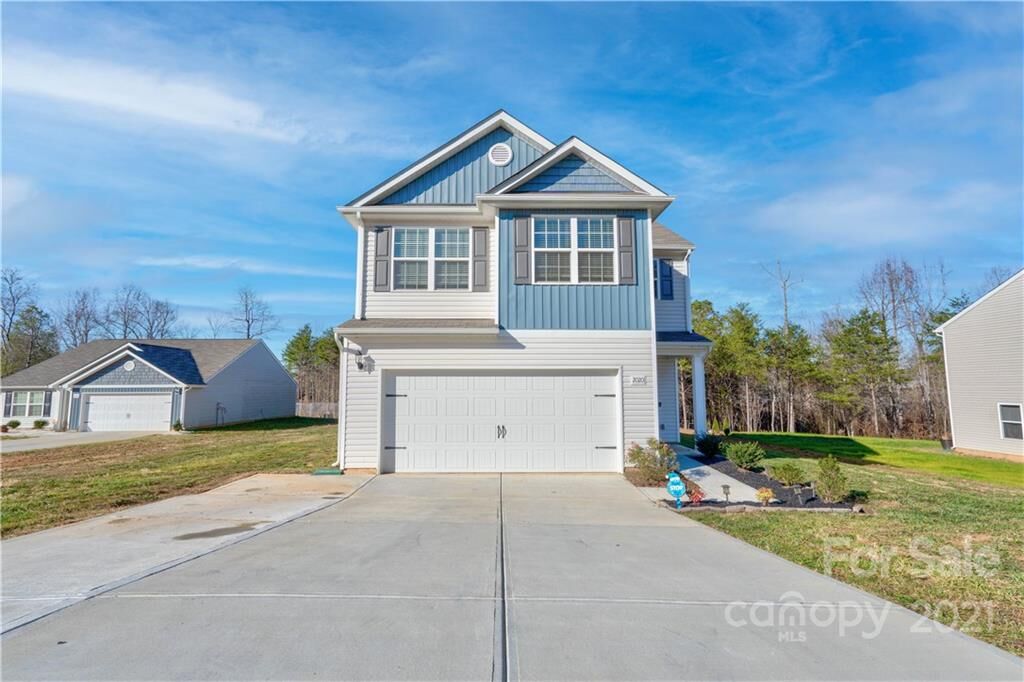 Property Photo:  2020 Germany Drive  NC 28034 