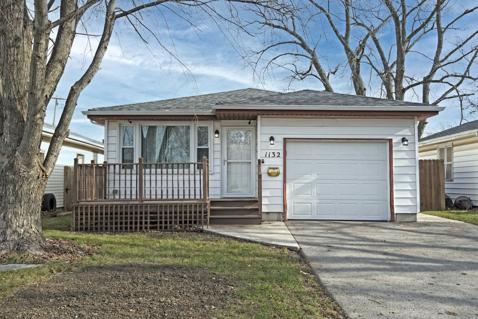 Property Photo:  1132 Plaza Drive  IL 60435 