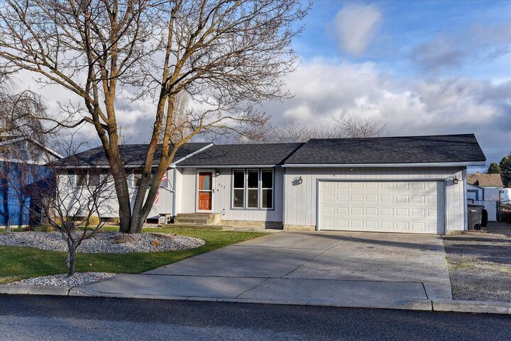 819 S Burns Rd  Spokane Valley WA 99037 photo
