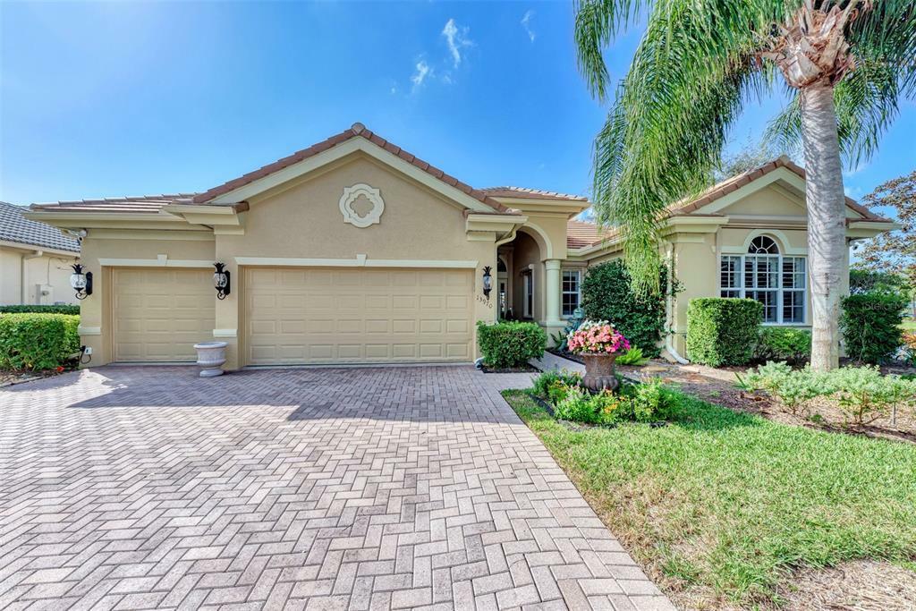 Property Photo:  13970 Royal Pointe Drive  FL 33953 