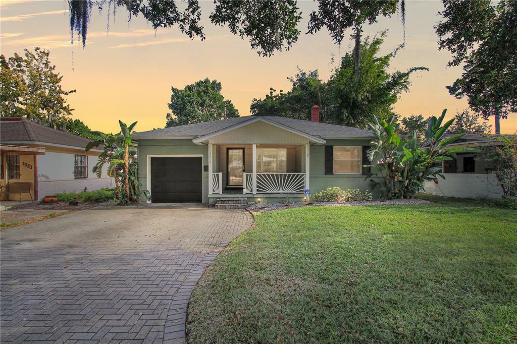 Property Photo: 3219 N Orange Avenue FL 32803