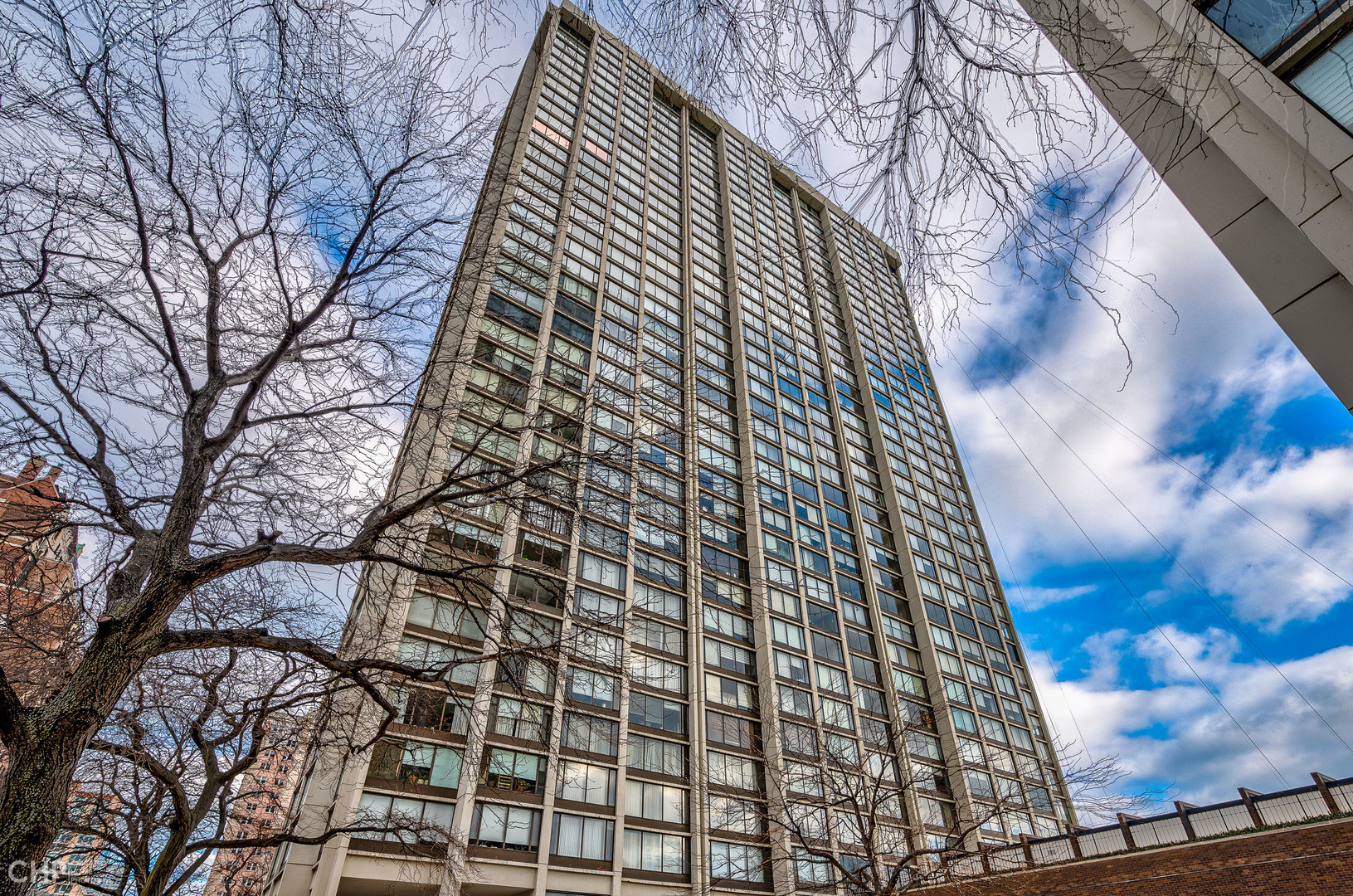Property Photo: 5455 N Sheridan Road 3811 IL 60640