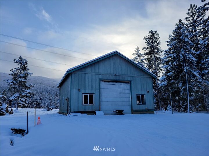 Property Photo: 860 Winchester Drive WA 98922