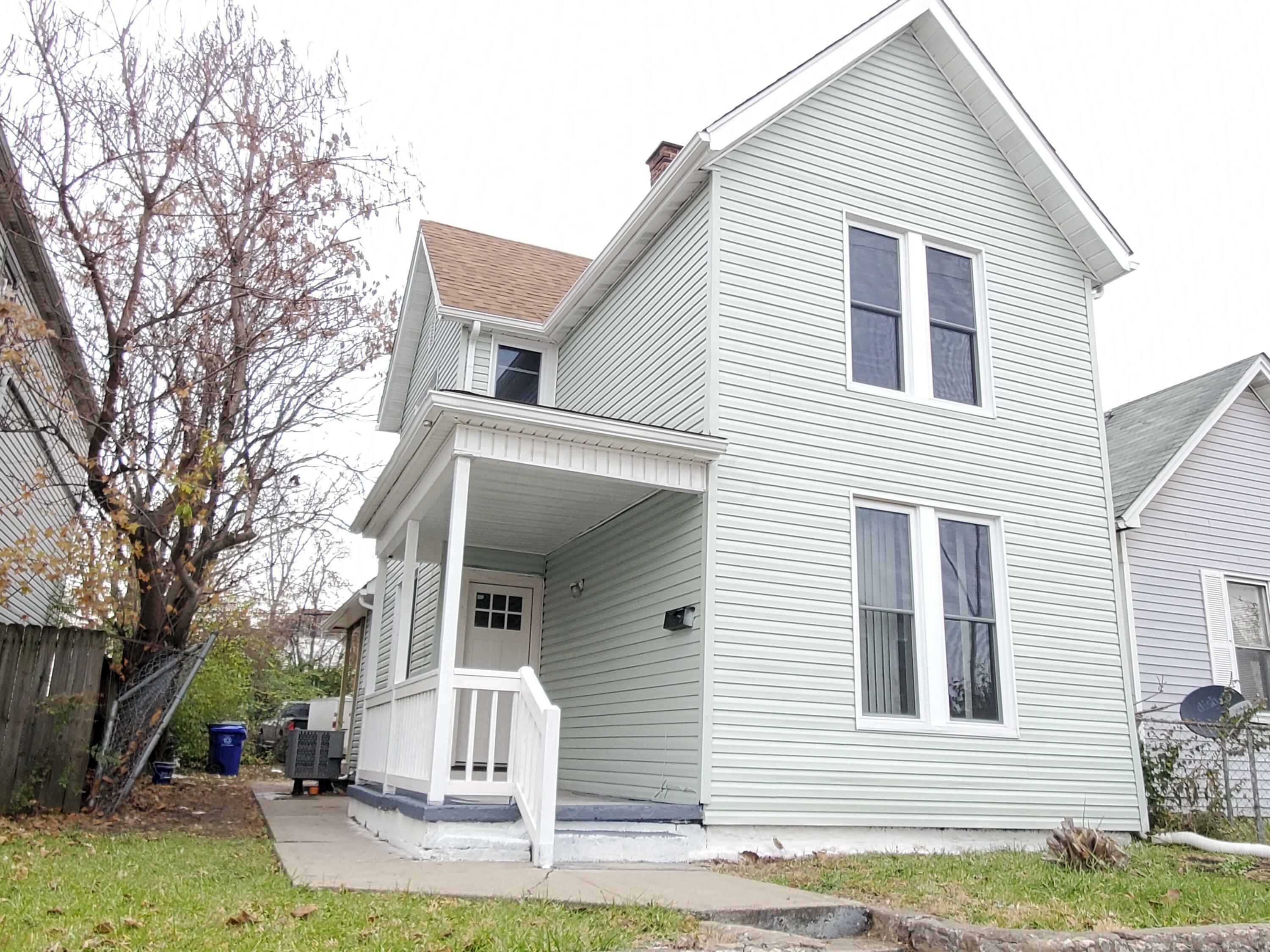 Property Photo: 594 E 2nd Avenue OH 43201
