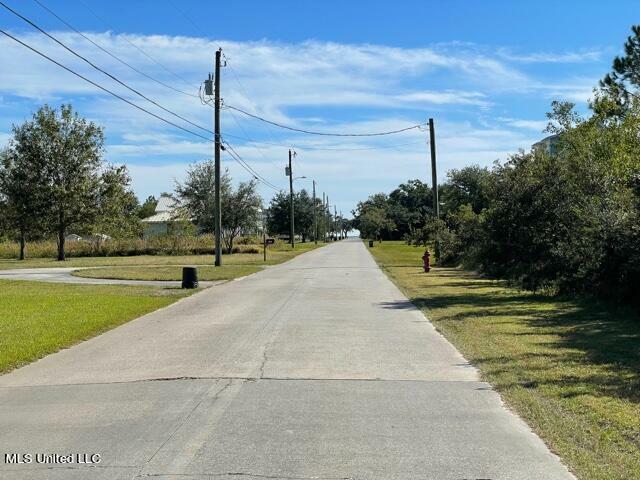 Property Photo:  169 Waveland Avenue  MS 39576 