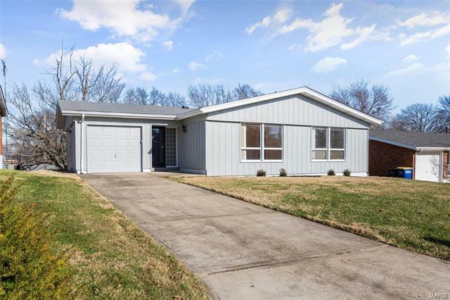 Property Photo: 3915 Randhall Drive 63125