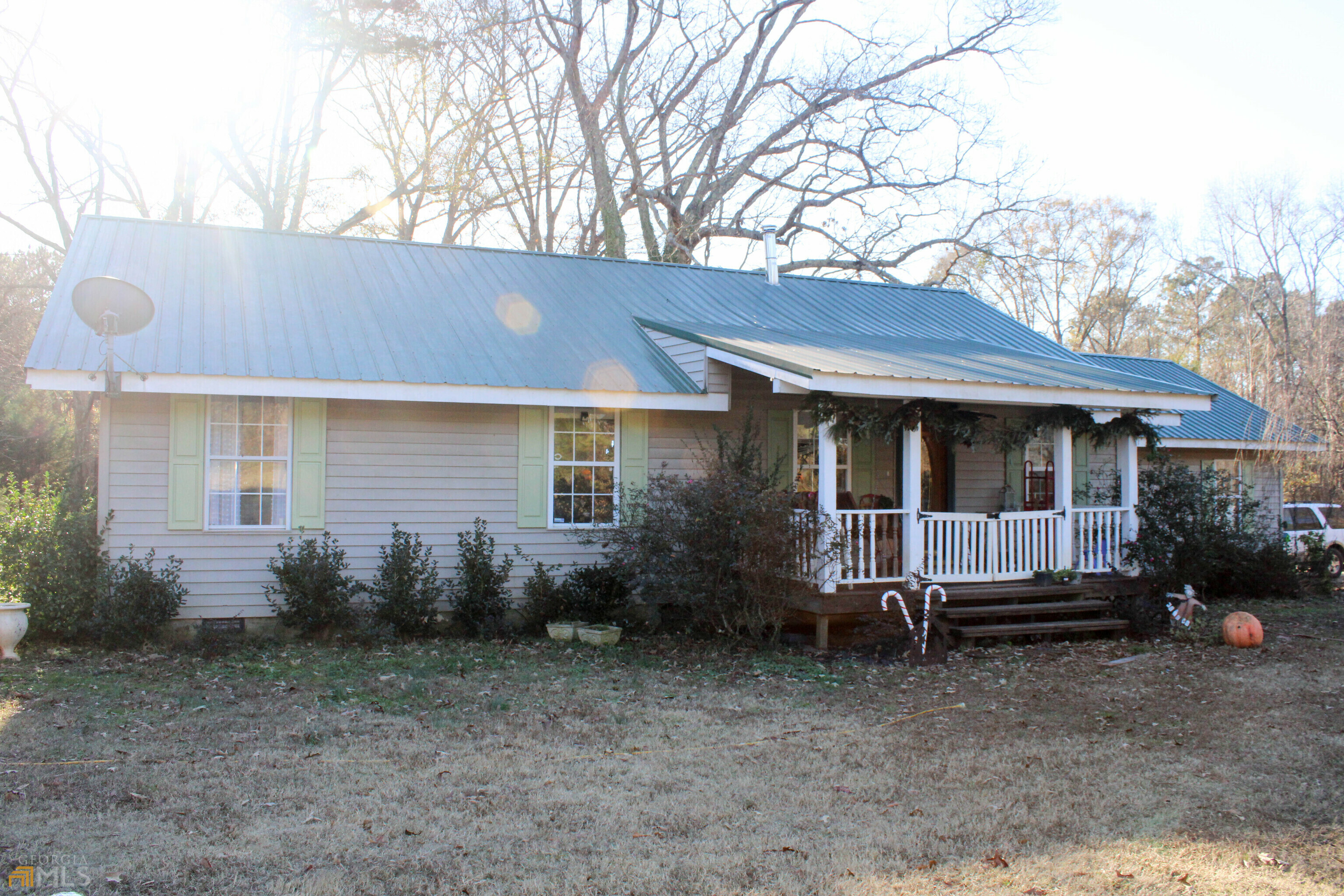 Property Photo:  711 Roswell Lee Road  GA 30220 