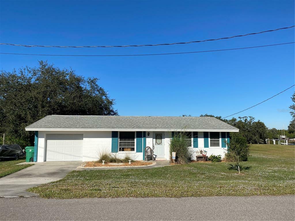 Property Photo:  333 Hile Lane  FL 33982 