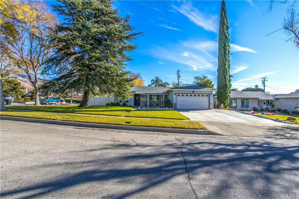 Property Photo: 5195 Acacia Avenue CA 92407